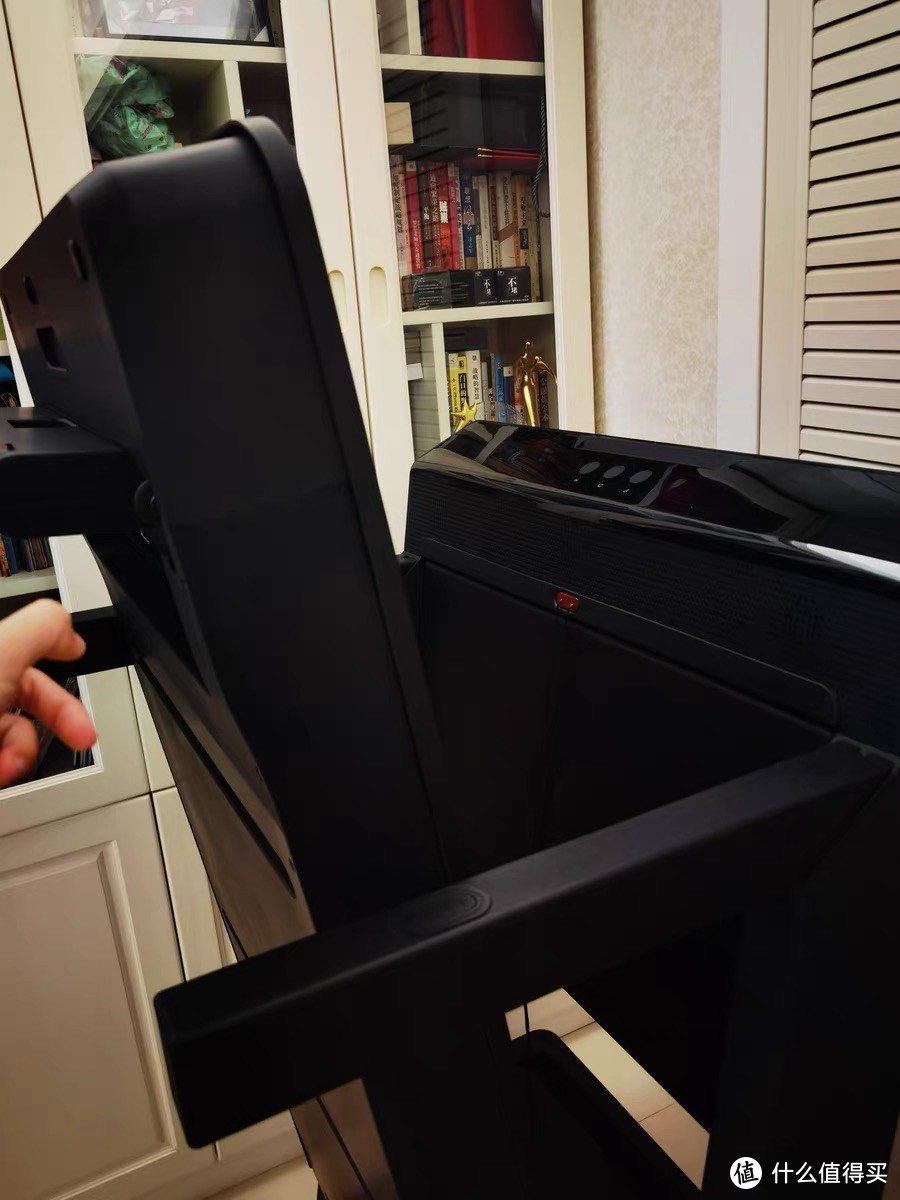 赤兔Pro跑步机，家庭健身新选择